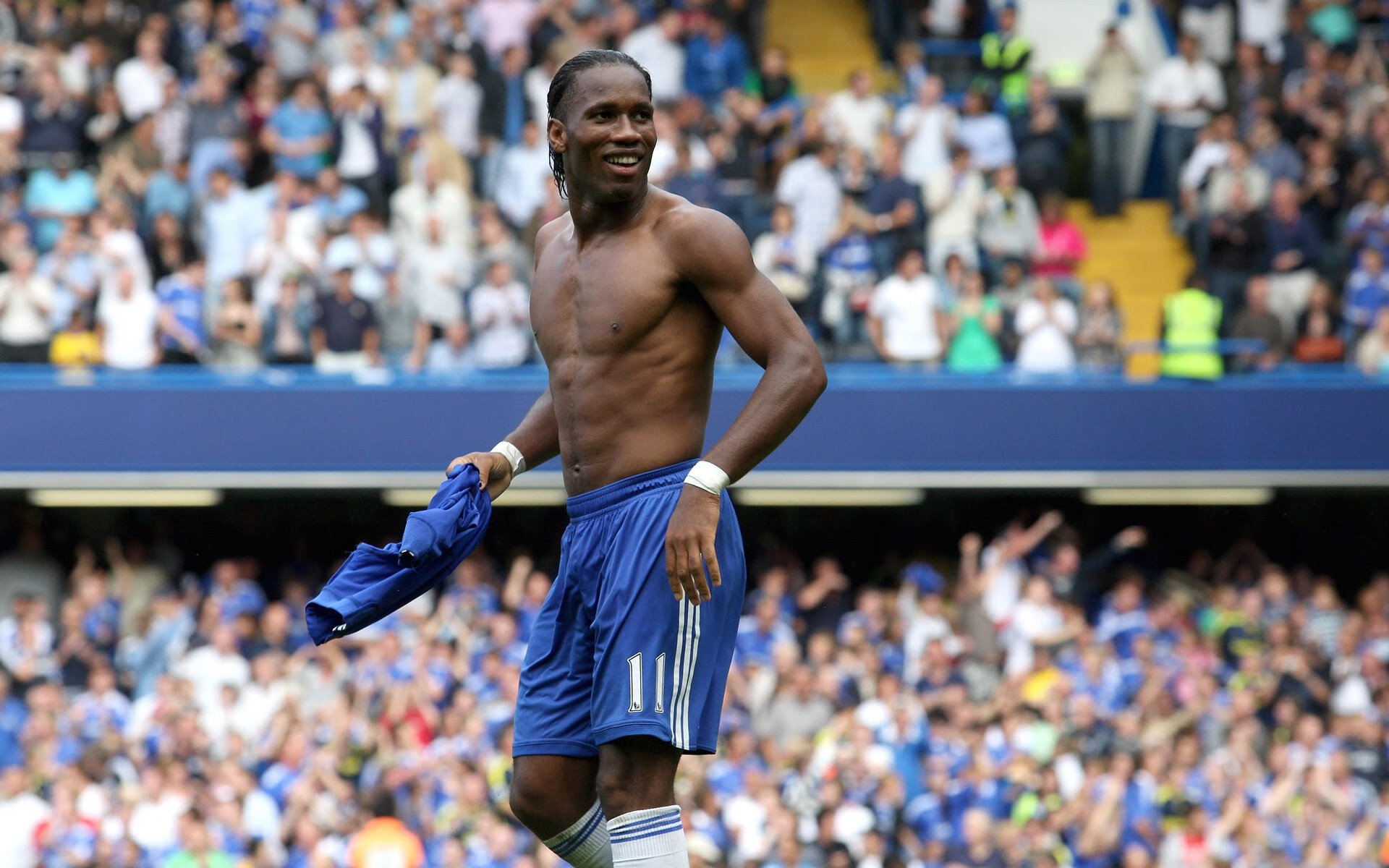 史密斯决赛发挥稳定赢得认可，史密斯去哪个队了