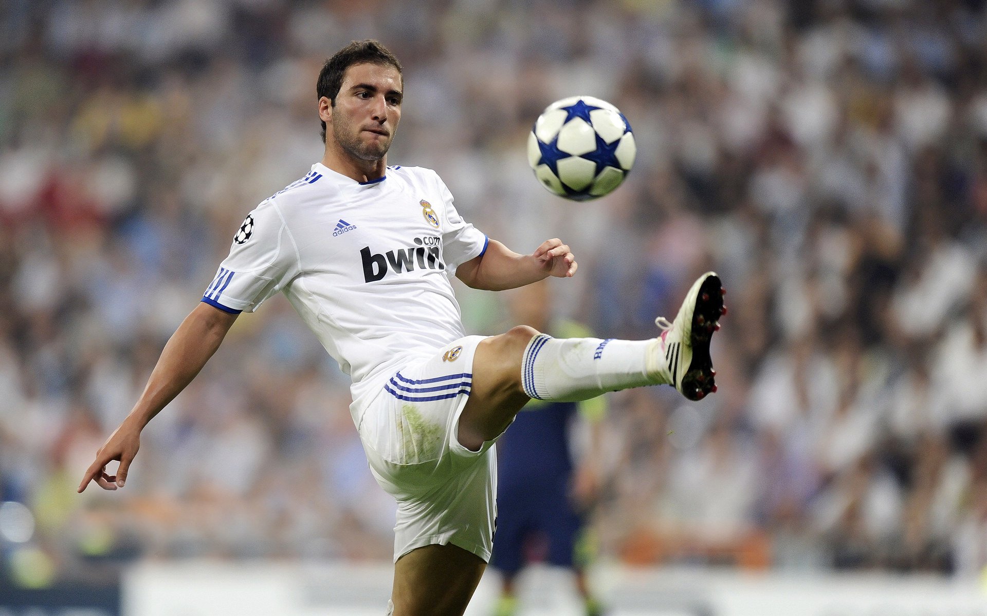 哈登持球突破造杀伤连续得分，哈登突破集锦高清