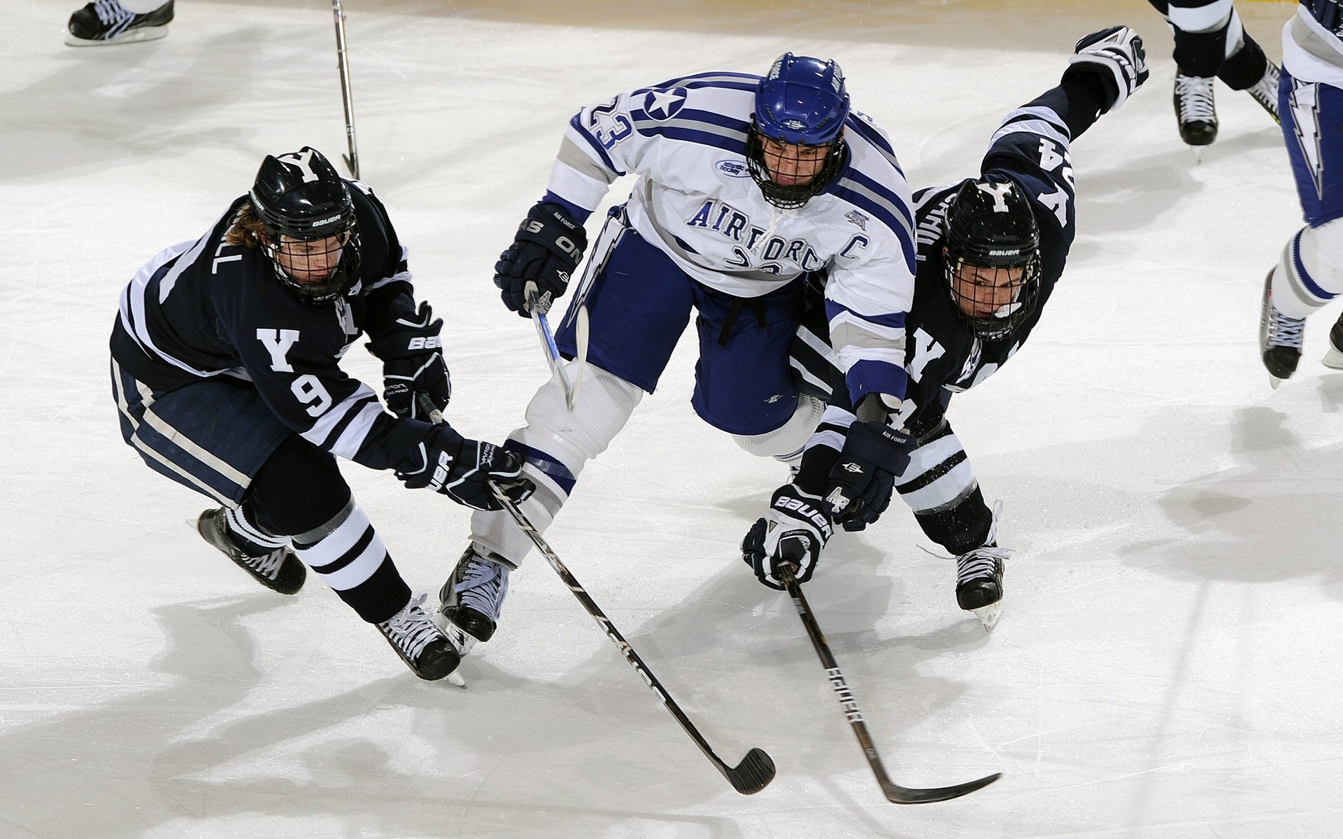 巴萨新星闪耀绿茵场，19岁天才横空出世，巴萨梯队新星